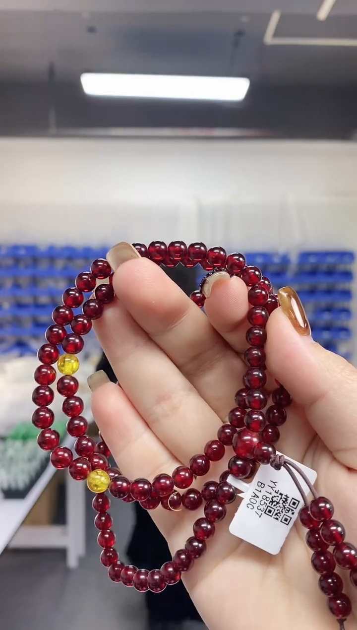 【闪购商品】血珀裸石未镶嵌多样性发其一颜色微差