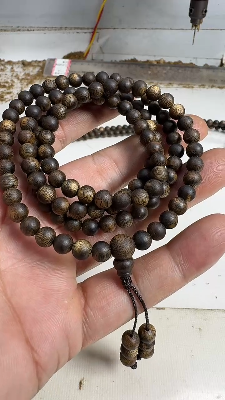 沉香手串乌身0.6规格多圈15克