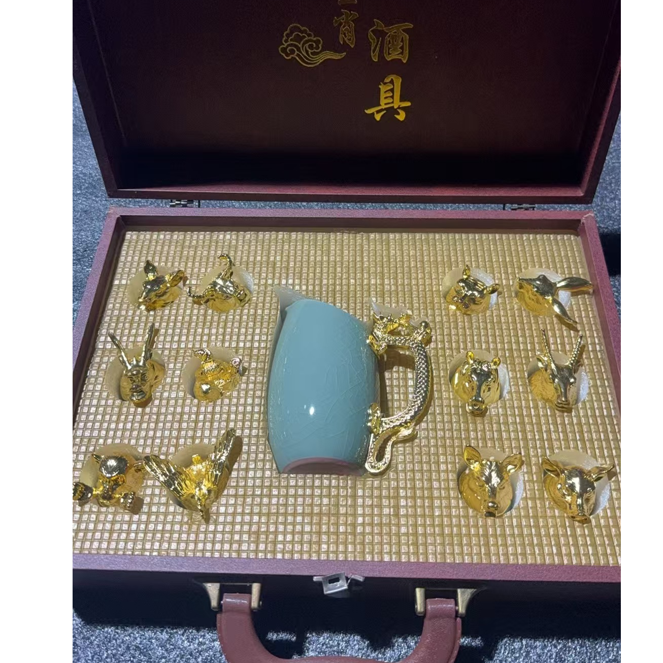 【华东总仓】 冰裂纹十二生肖酒具