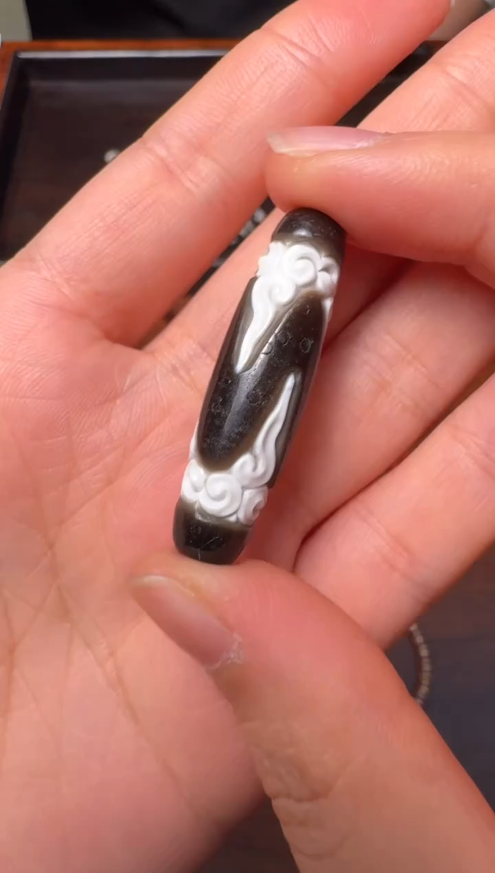 未镶嵌颈饰玛瑙/玉髓珠改雕刻配饰