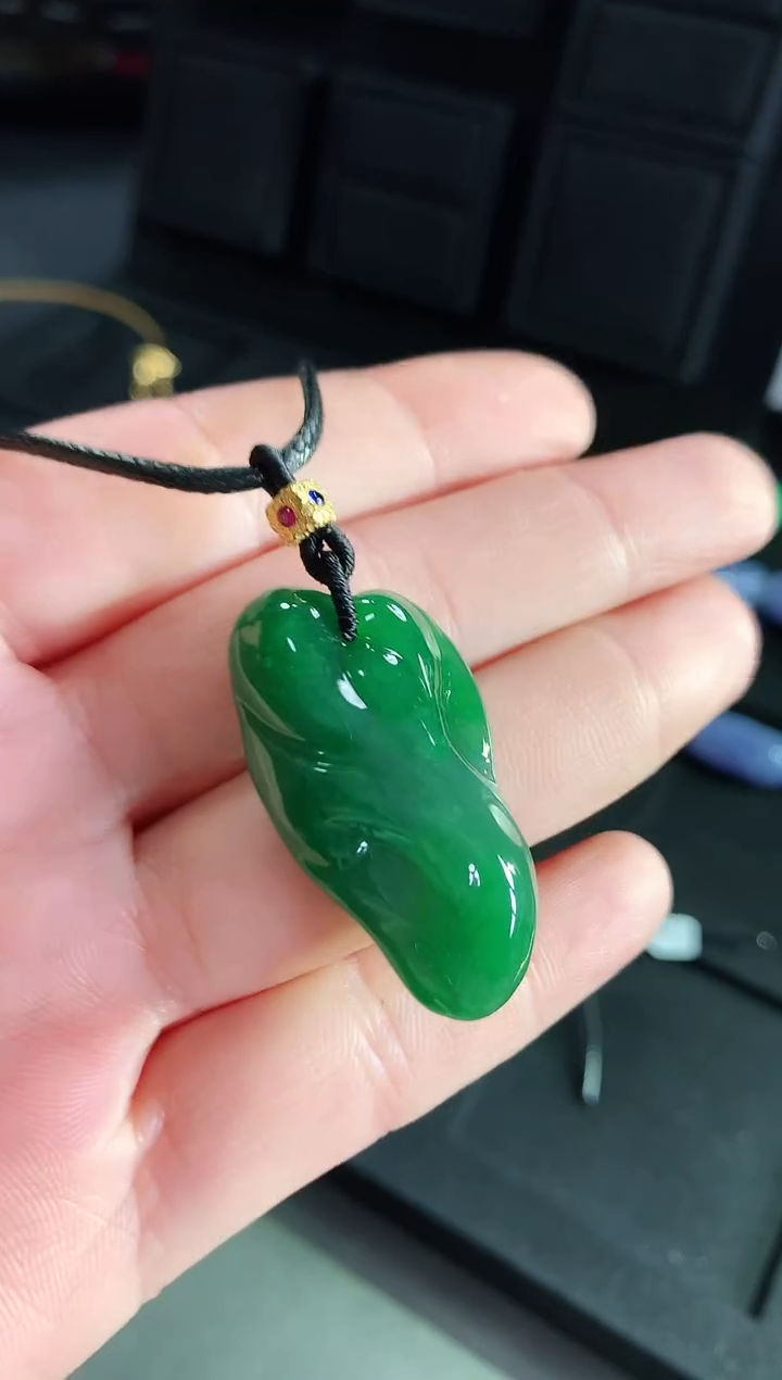 【闪购商品】翡翠颈饰未镶嵌吊坠