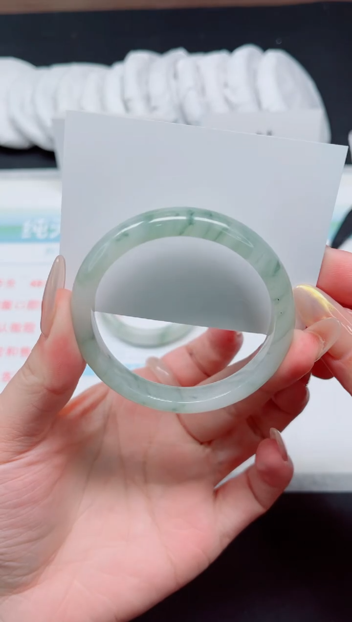 【闪购商品】石英质玉手镯未镶嵌411-52.3