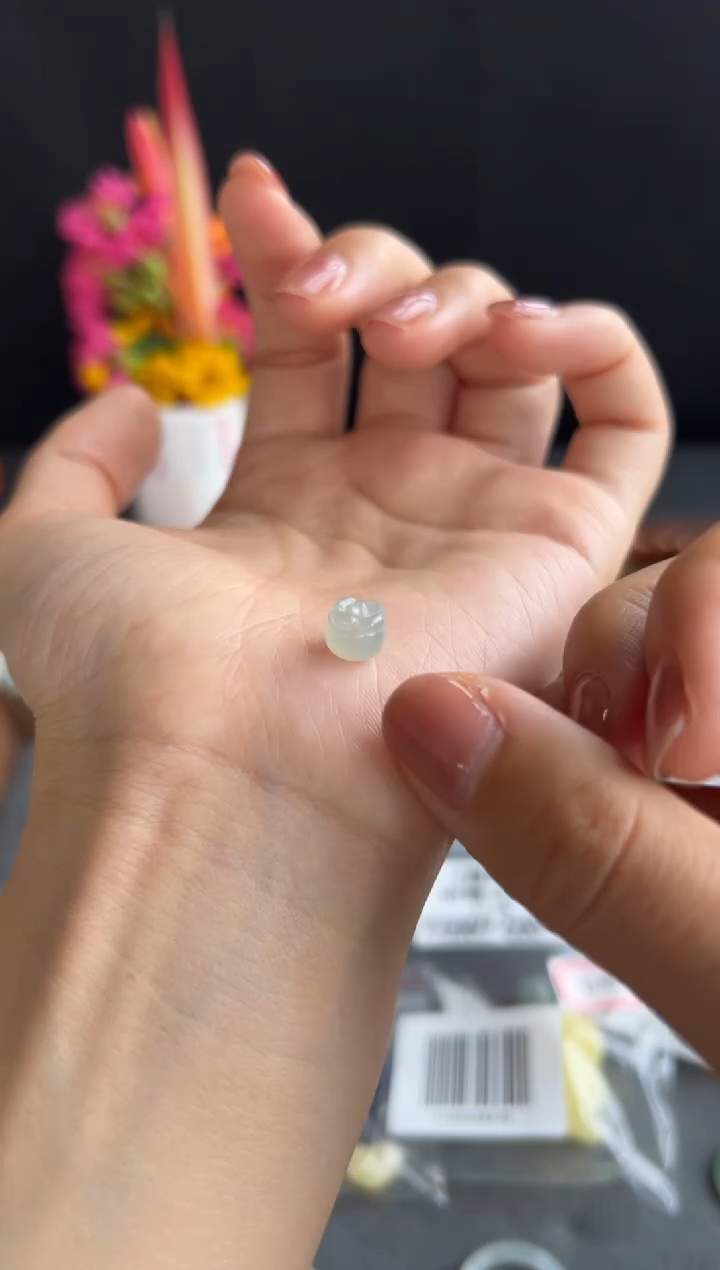 翡翠未镶嵌颈饰636买断