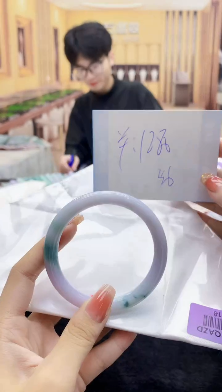 【闪购商品】翡翠手镯未镶嵌     H45-18