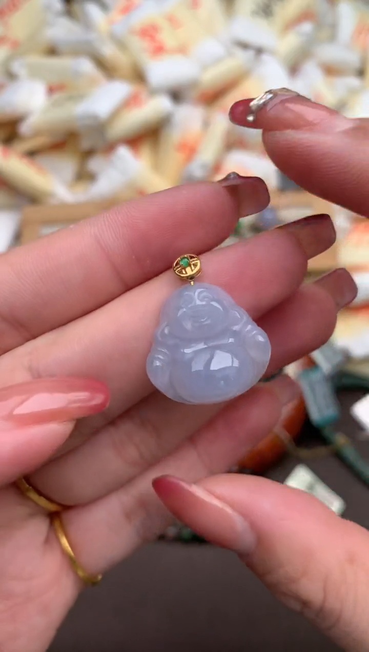 翡翠挂件18K金镶嵌—