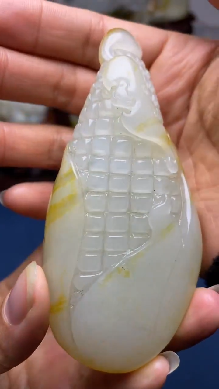 四***圆天然玉石                        