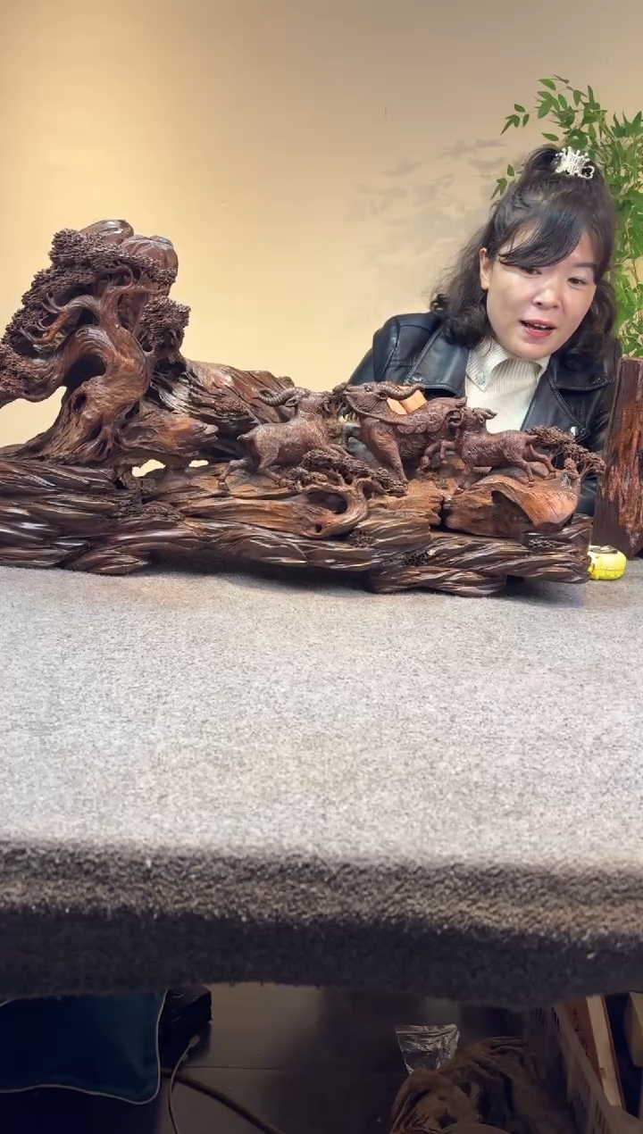 交趾黄檀（大红酸枝）劉****9大红酸枝