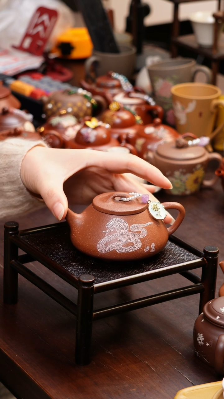 【闪购商品】原矿紫砂手工杯子朱泥