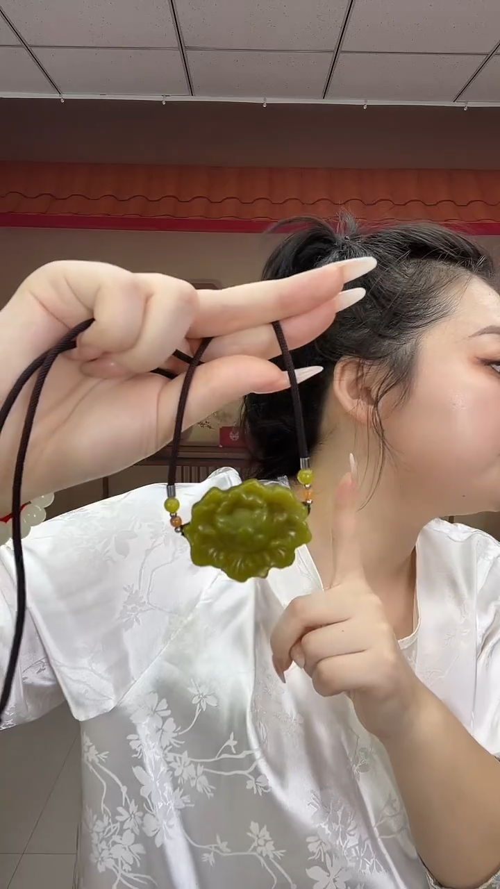 未镶嵌岫玉项链岫玉国黄牡丹花吊坠