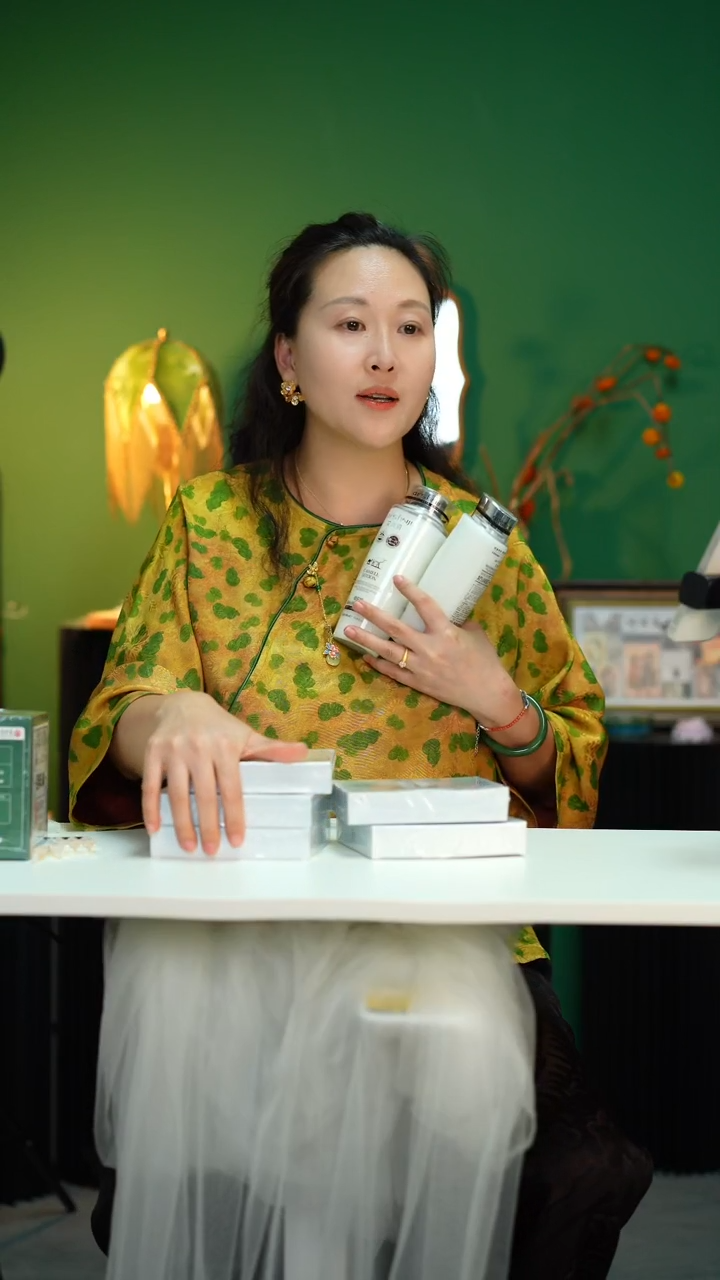 小分子骆驼奶拍一送一