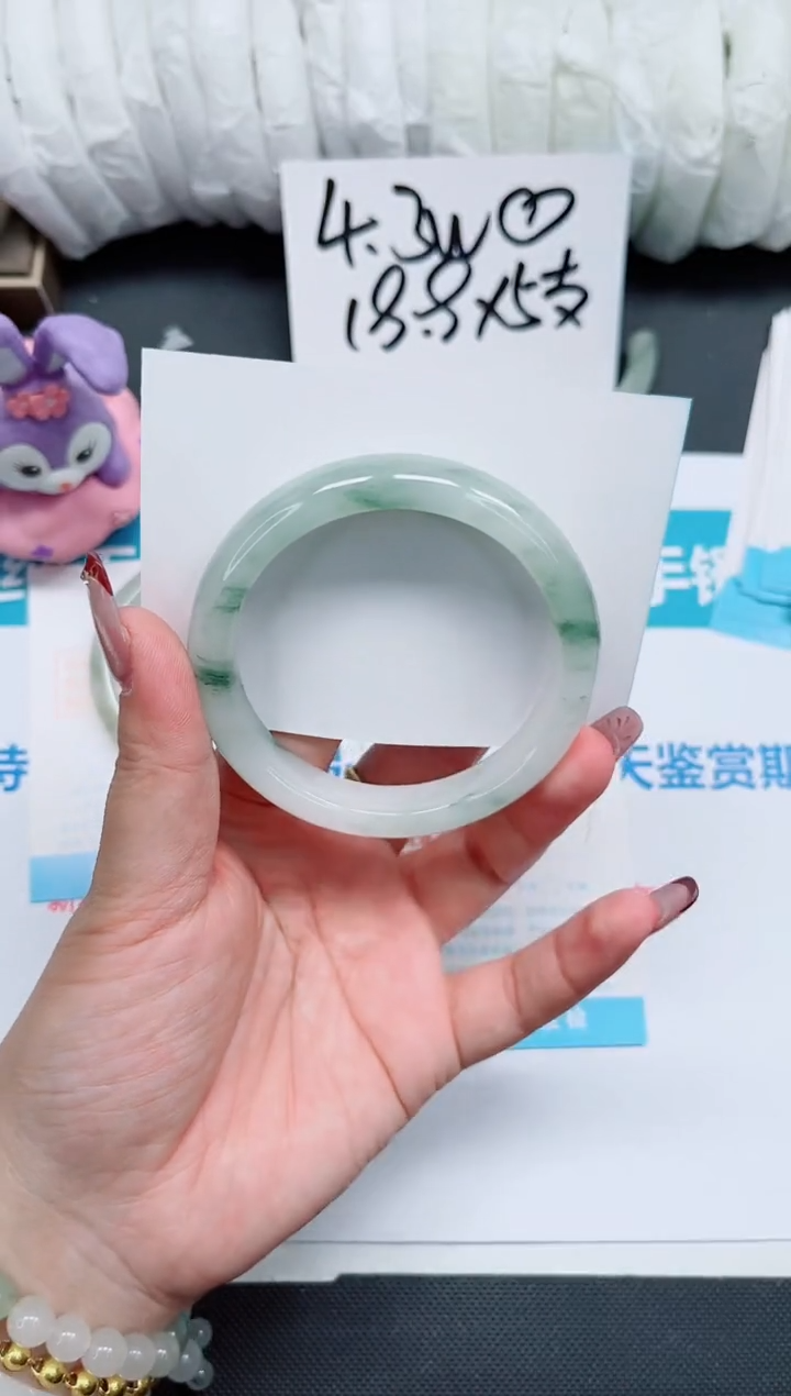 【闪购商品】石英质玉手镯未镶嵌269