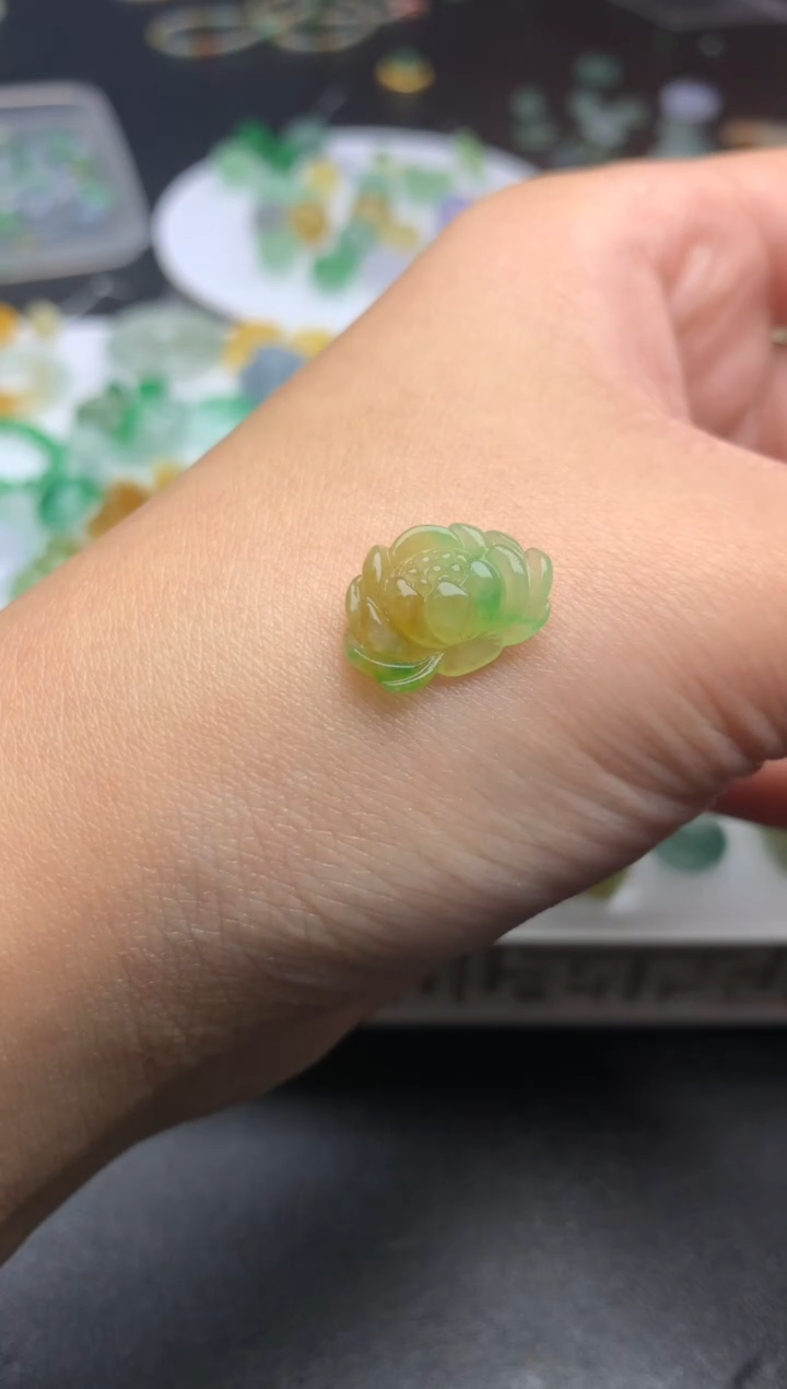 【闪购商品】定制翡翠未镶嵌毛货
