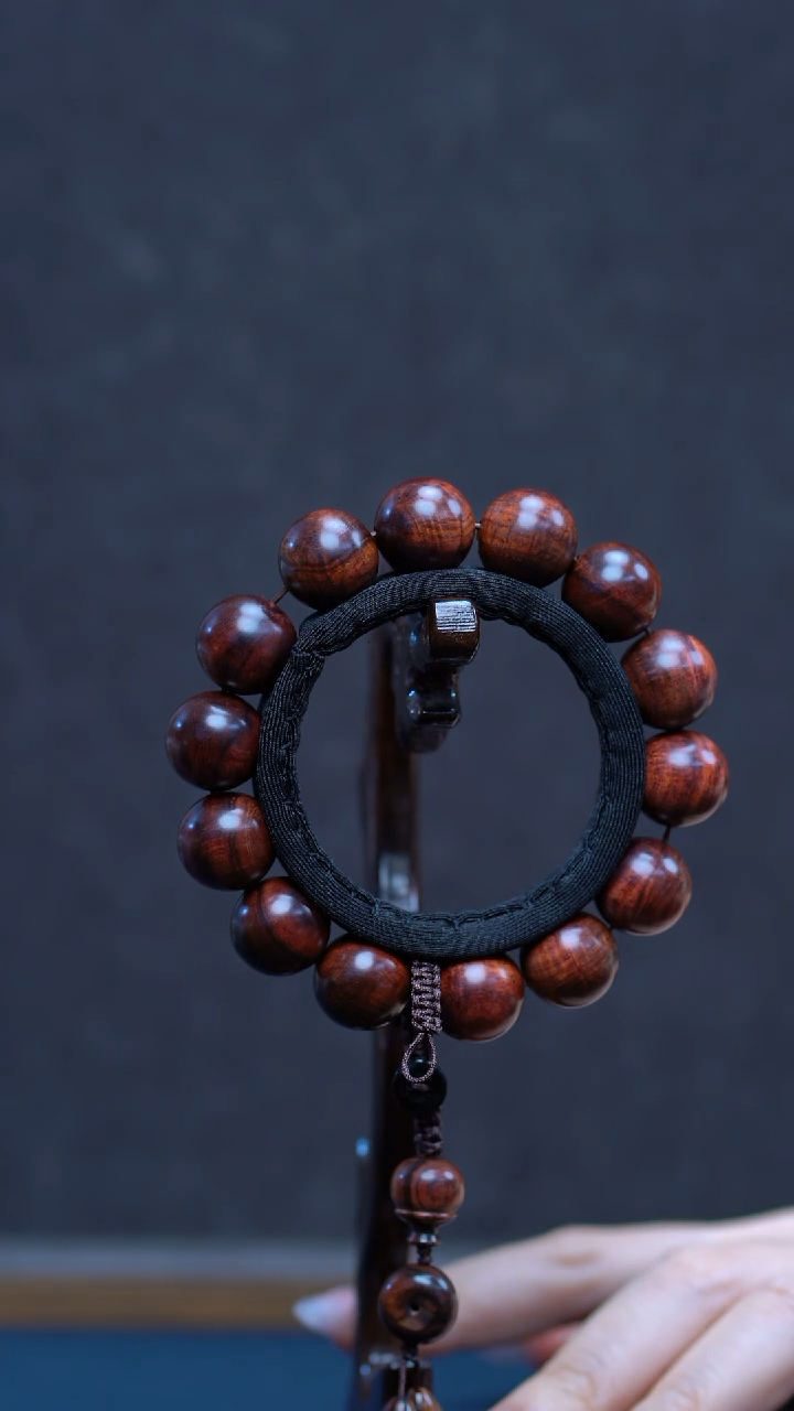 【闪购商品】黄花梨/降香黄檀手串/手链1。6