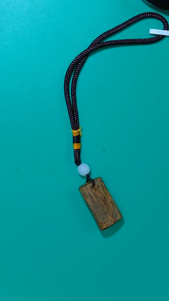 【闪购商品】沉香吊坠芽庄紫棋楠无事牌5586