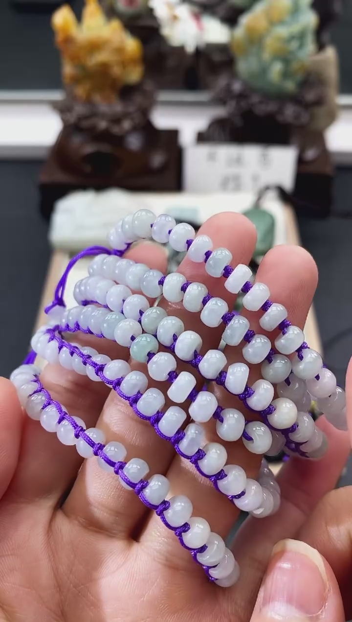 颈饰未镶嵌翡翠天然缅甸A货翡翠随机发一件