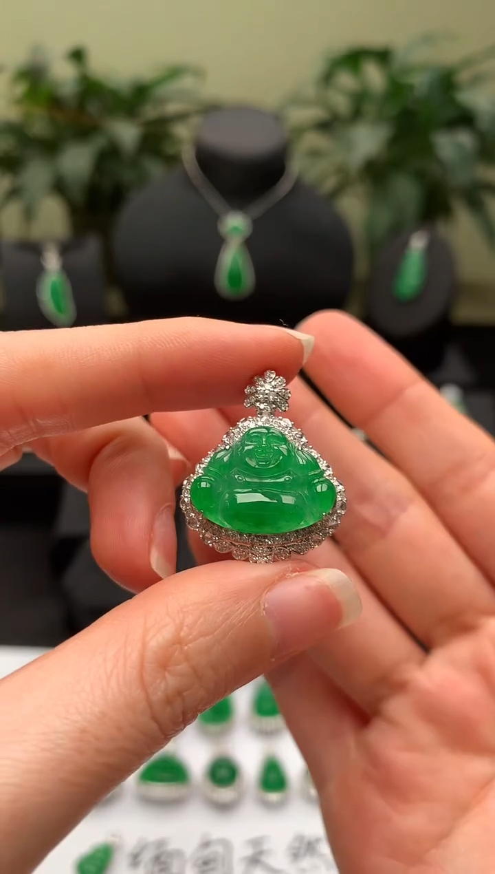 【闪购商品】翡翠颈饰18K金镶嵌佛公