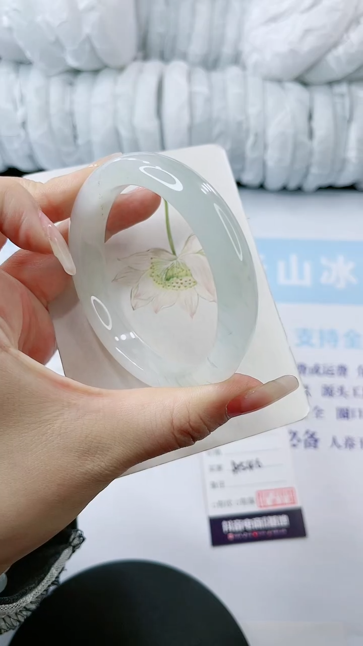 【闪购商品】石英质玉手镯未镶嵌多样性发货A546