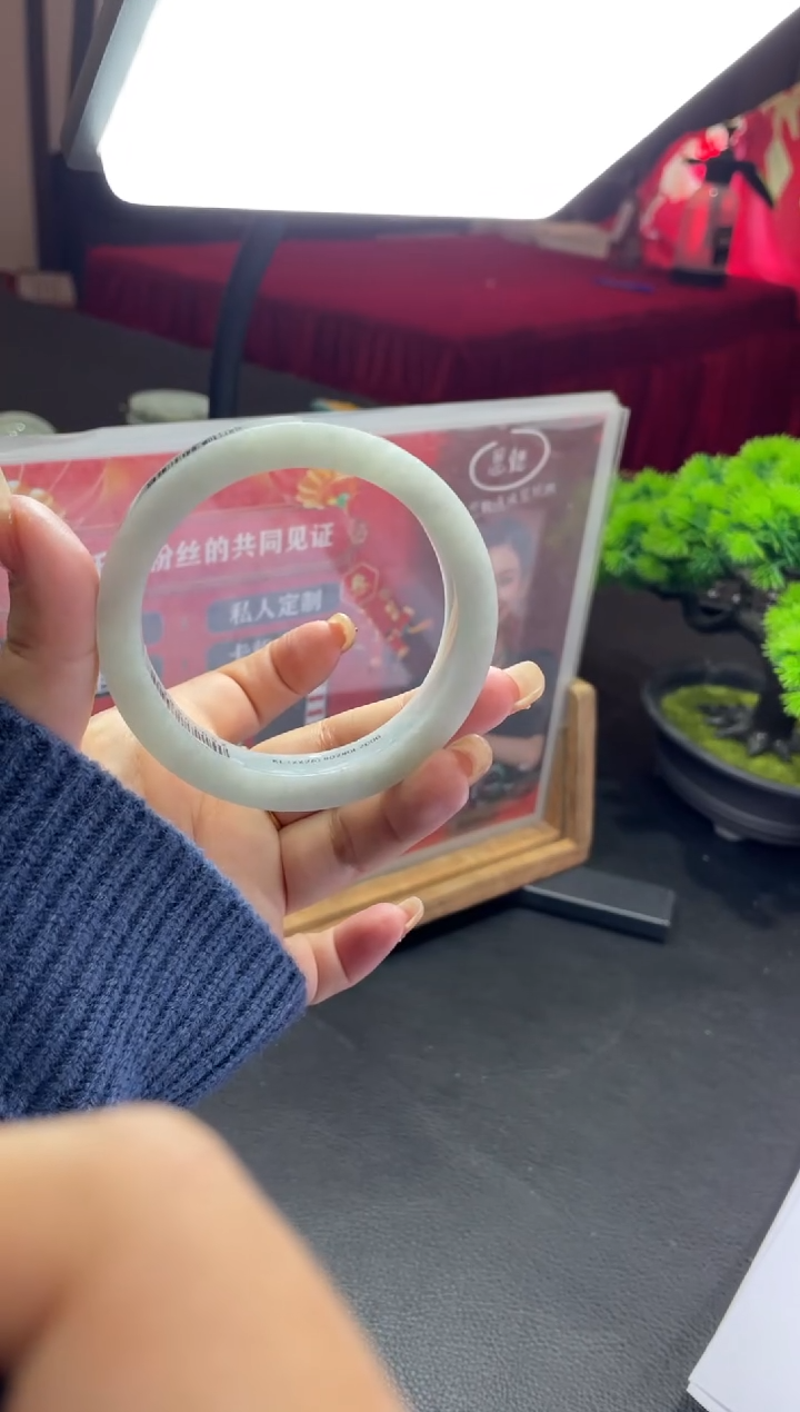 【闪购商品】定制翡翠手镯未镶嵌手镯DDQ/发一件