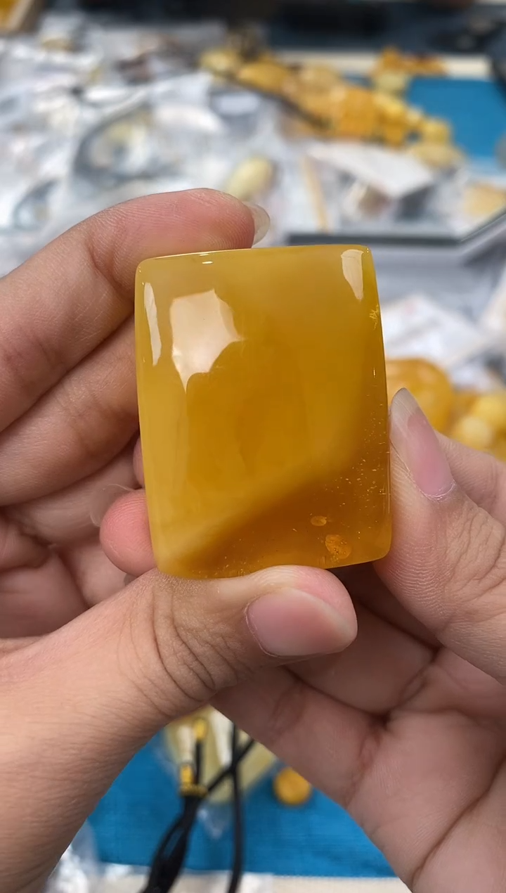 未镶嵌琥珀裸石天然琥珀蜜蜡