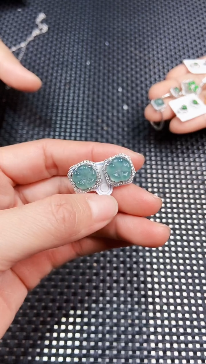 【闪购商品】翡翠耳饰未镶嵌111111111