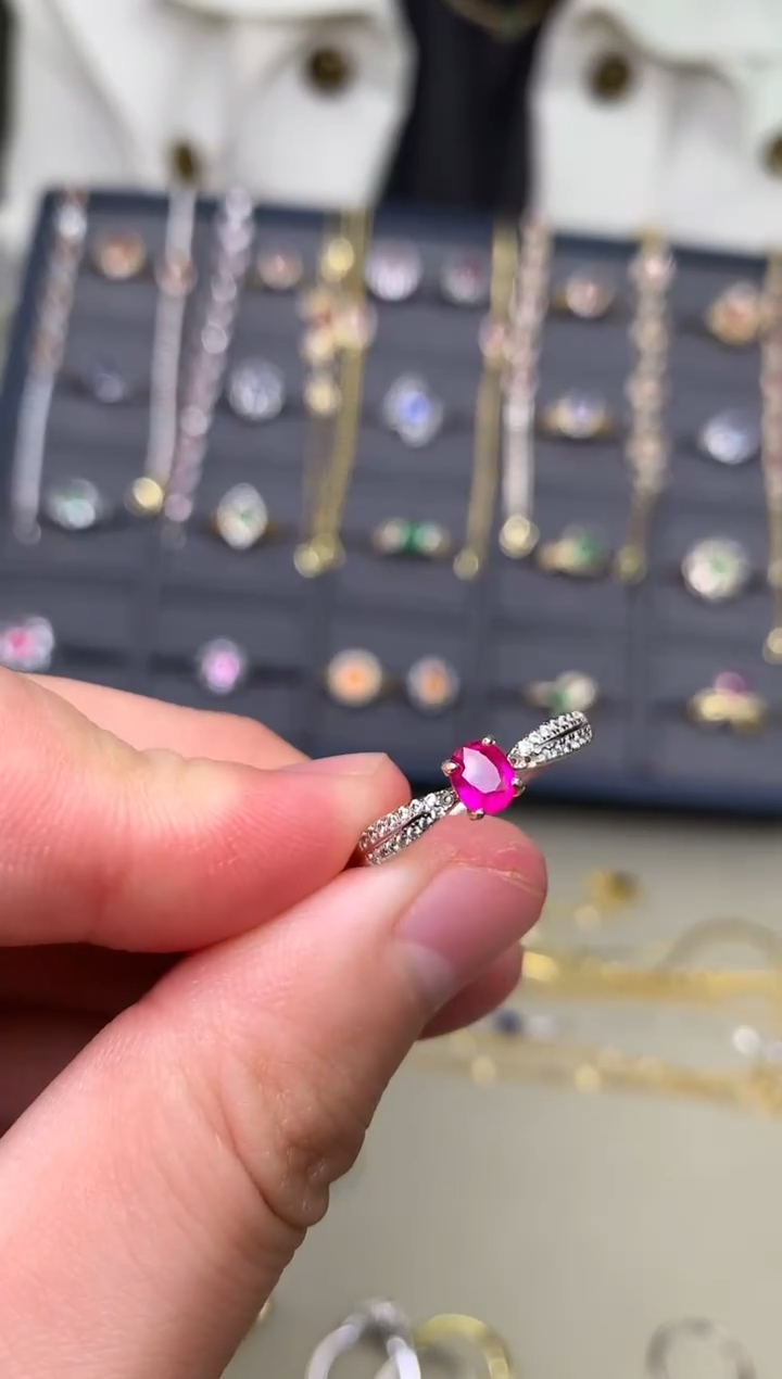 银S925镶嵌戒指红宝石戒指