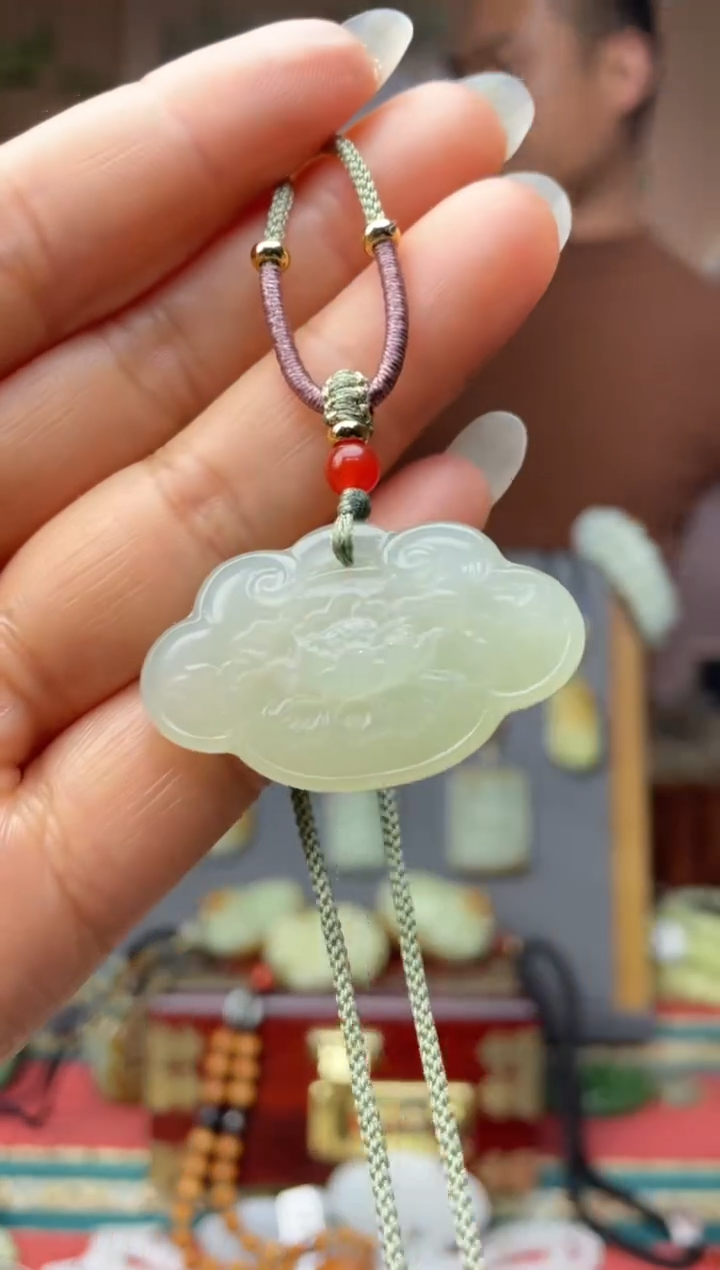 颈饰未镶嵌和田玉拍一发一