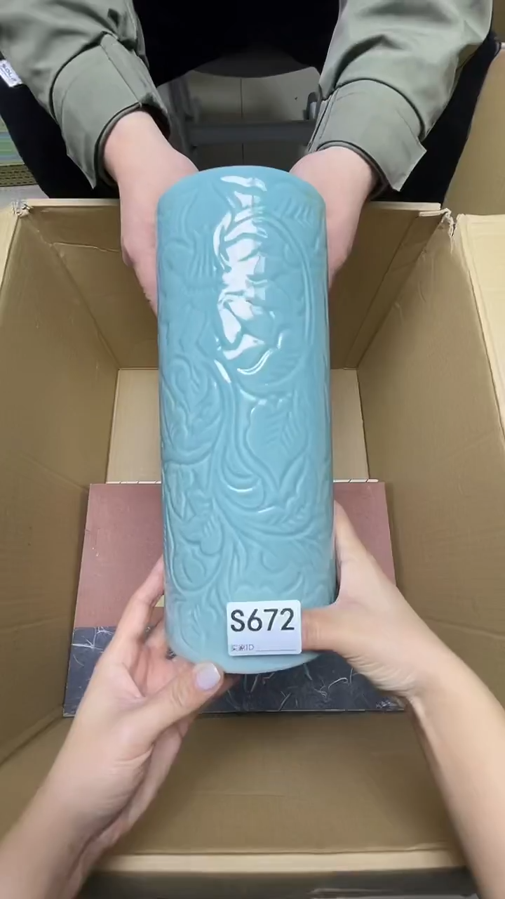 瓷片S672默认微瑕，谨慎参拍青瓷花瓶