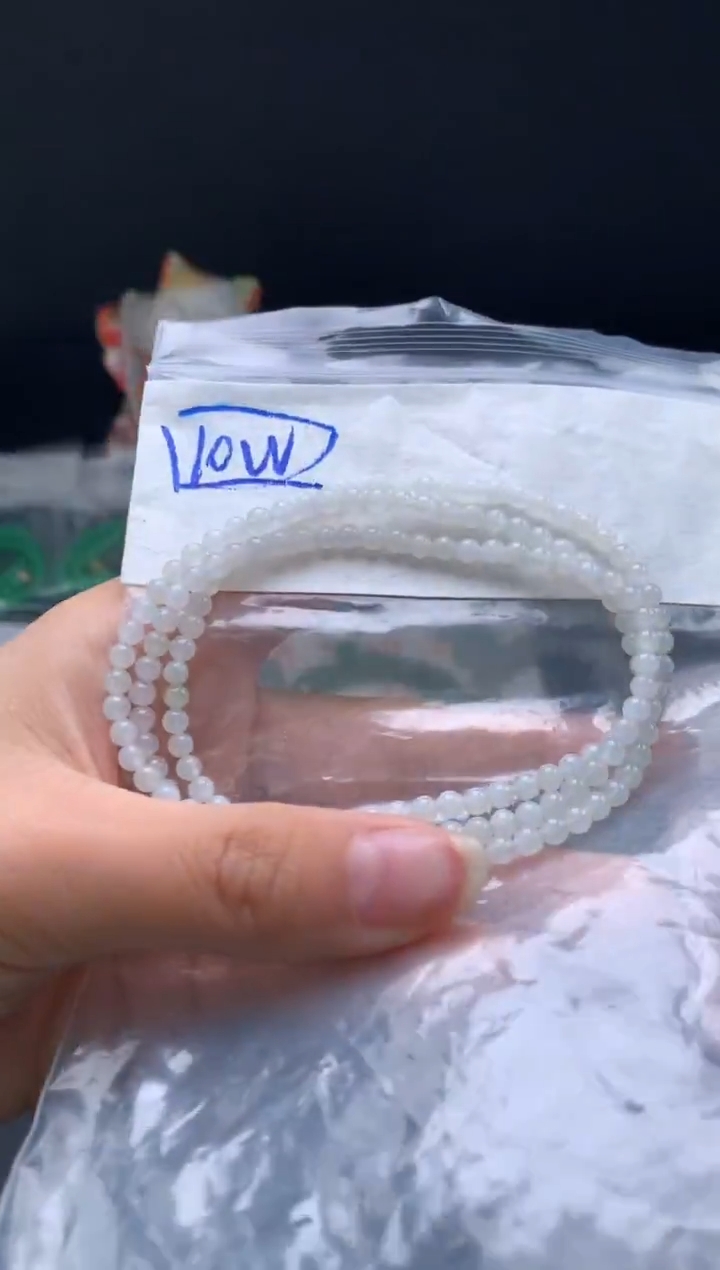 未镶嵌挂件翡翠6  卡3.6