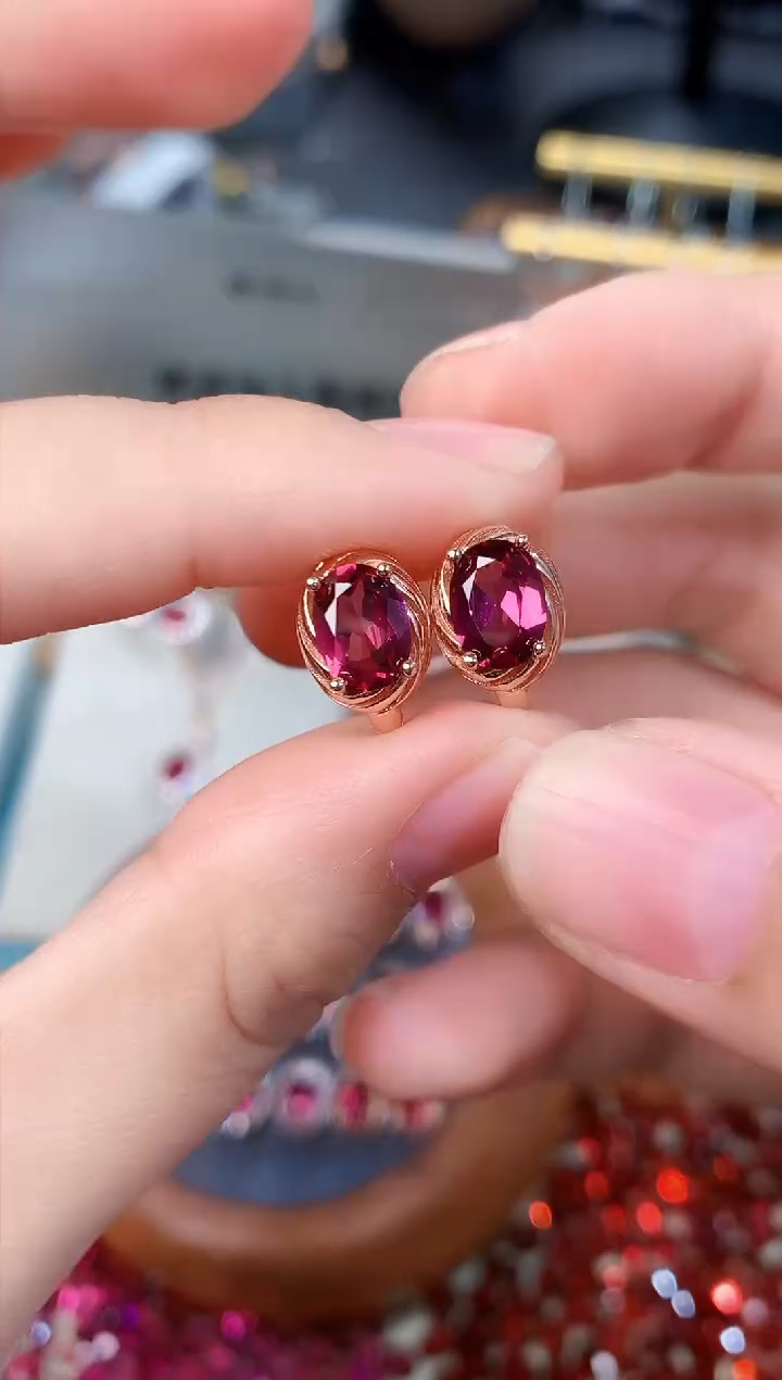 【闪购商品】石榴石耳扣银S925镶嵌天然镁铝