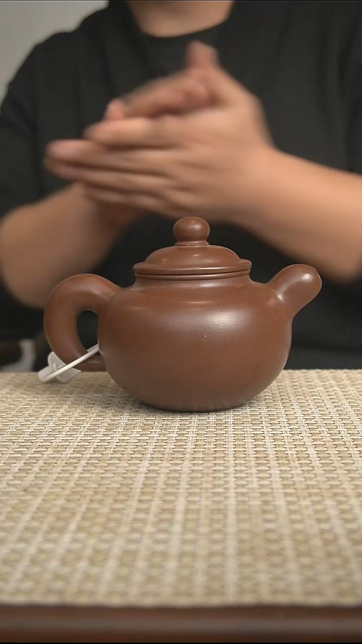 茶壶紫砂宜兴紫砂壶半手工紫泥道洪莲子壶360cc（送杯子）