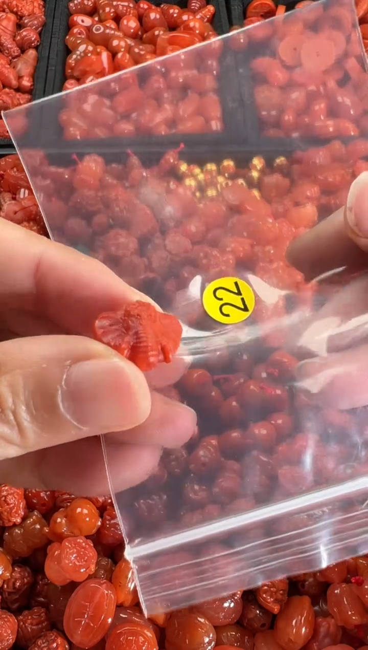 【闪购商品】南红玛瑙颈饰未镶嵌1