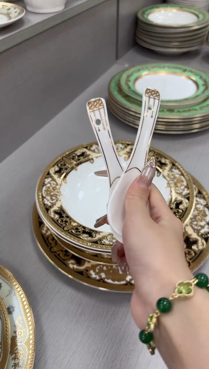 【闪购商品】瓷片小勺福利款 微瑕 2个