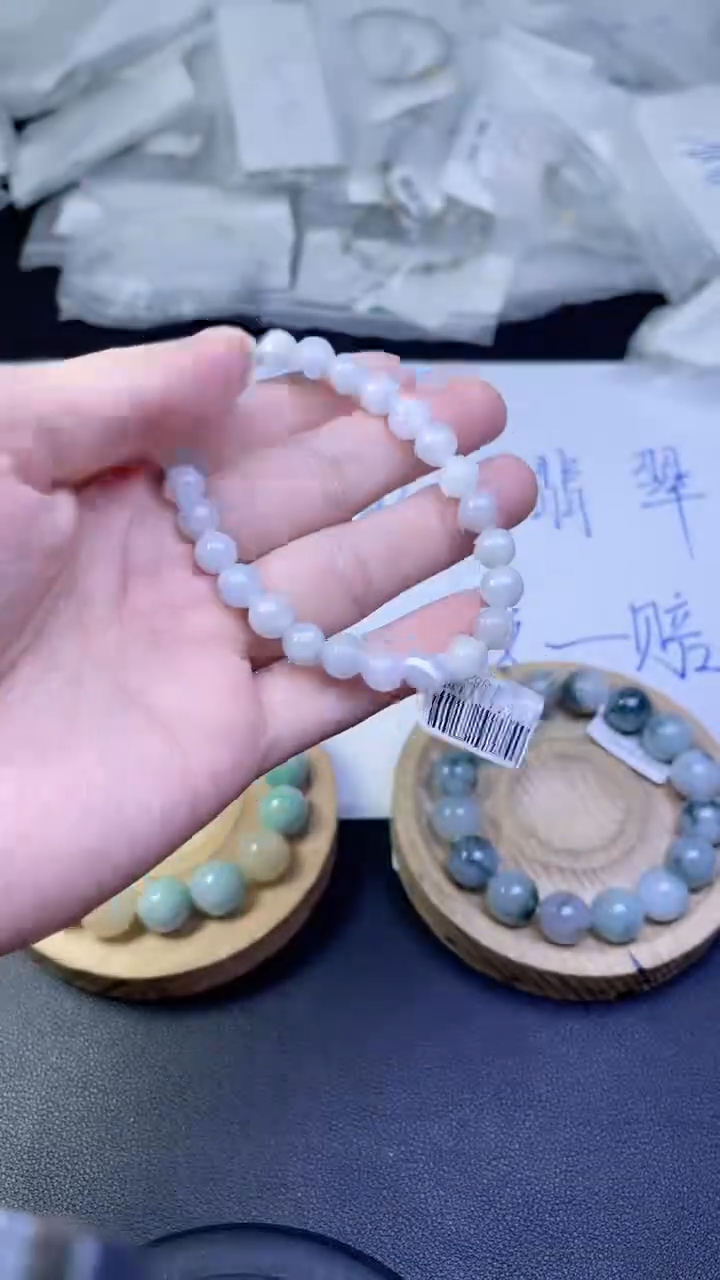 未镶嵌定制翡翠珠串