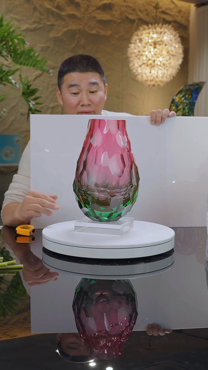 【闪购商品】摆件金红绿凹切面花瓶带底座