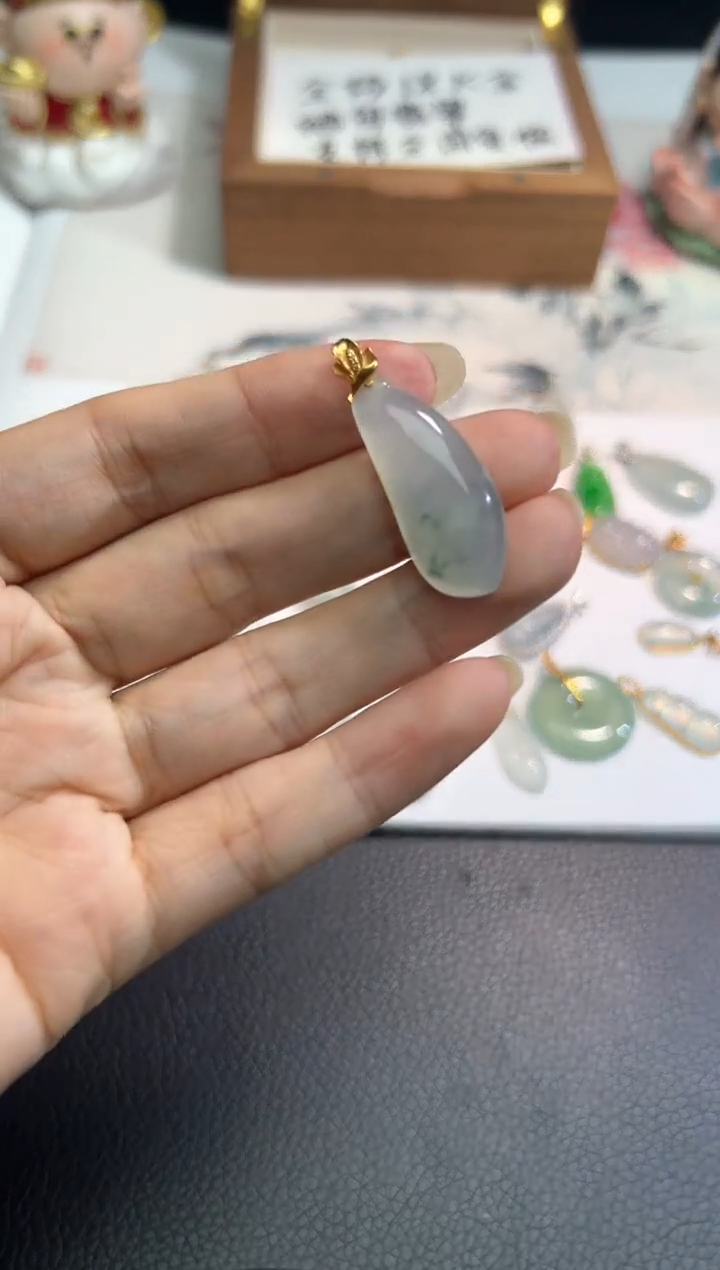 【闪购商品】翡翠颈饰18K金镶嵌翡翠源头直播间