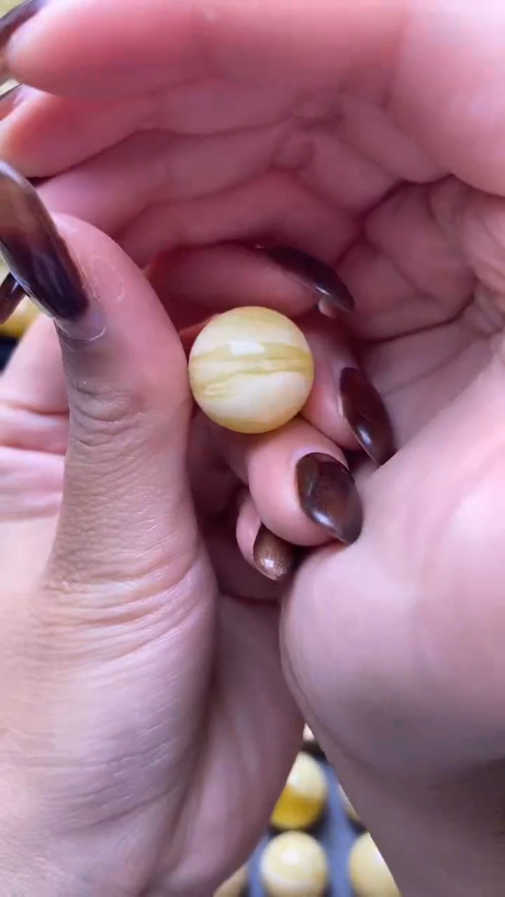 【闪购商品】琥珀裸石未镶嵌蜜蜡.7