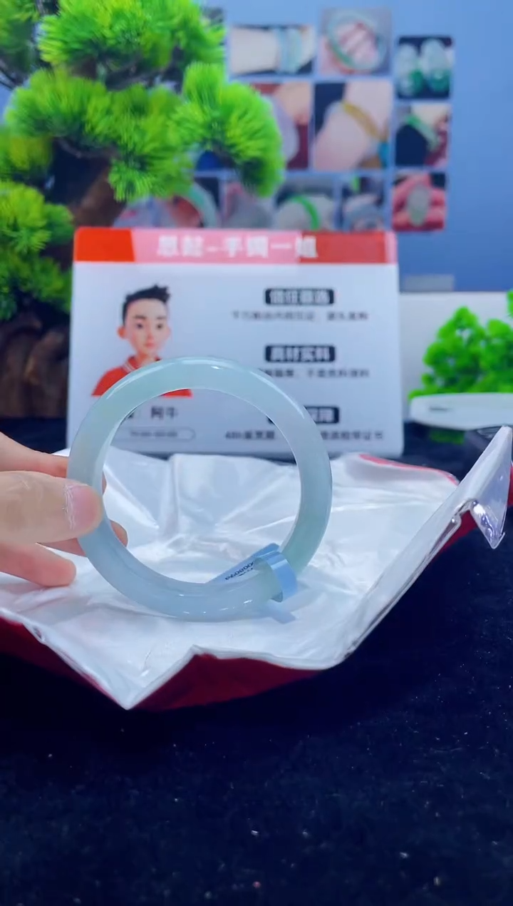 翡翠未镶嵌手镯手镯3