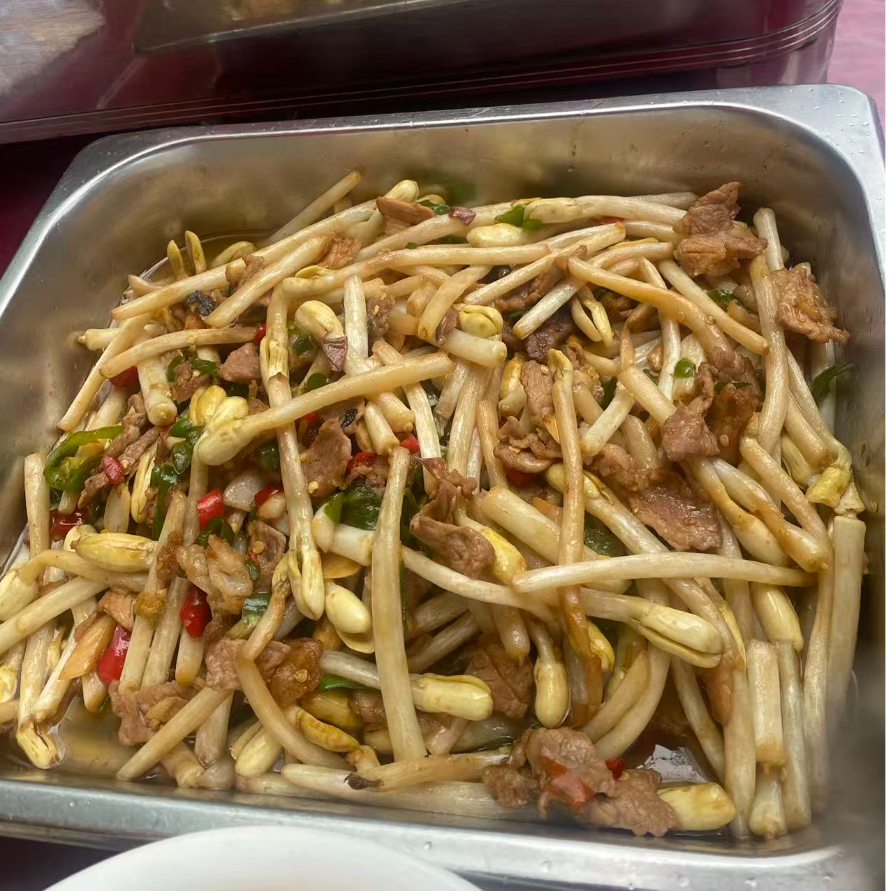 花生芽炒肉花生芽炒肉