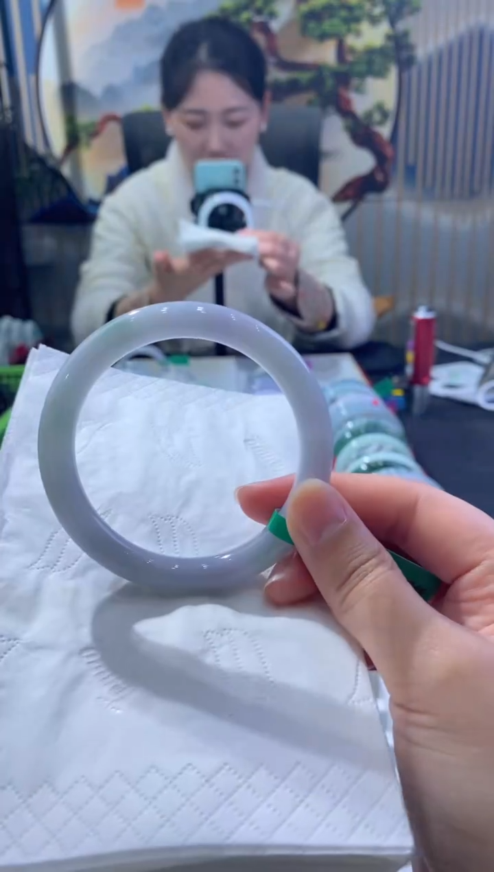 【闪购商品】翡翠手镯未镶嵌00008394