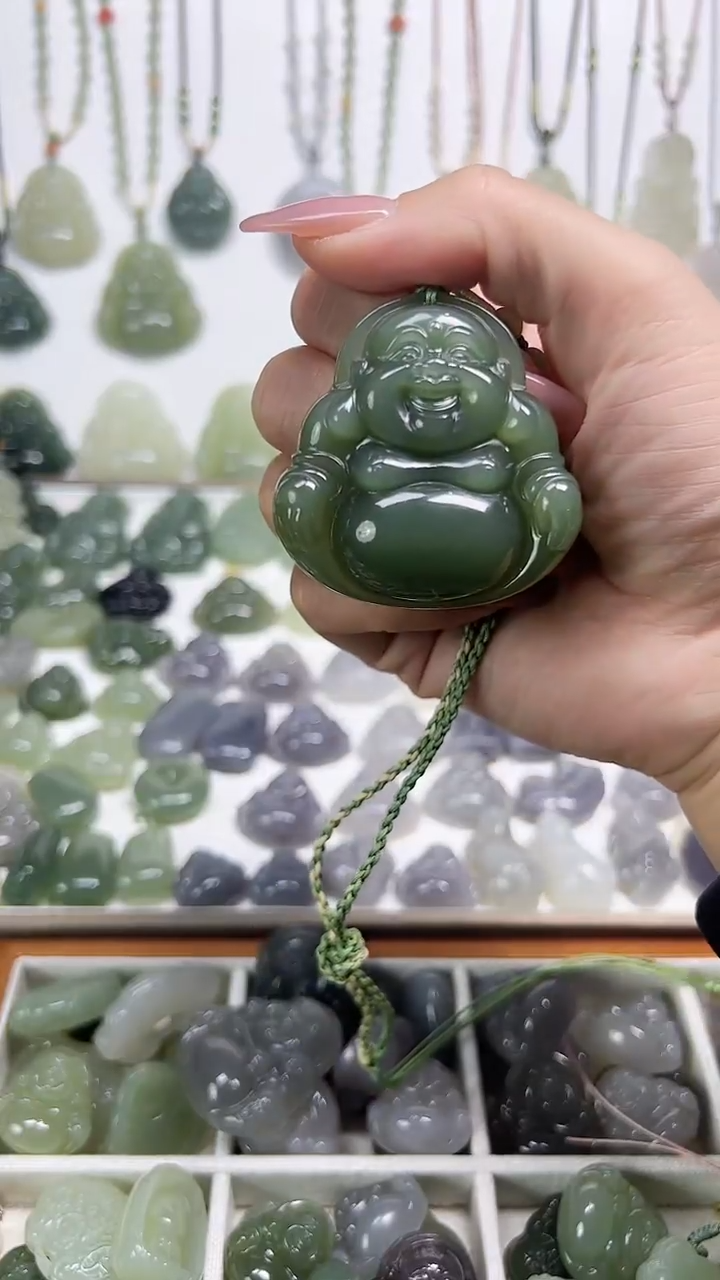 【闪购商品】和田玉颈饰未镶嵌湖水绿佛公吊坠48