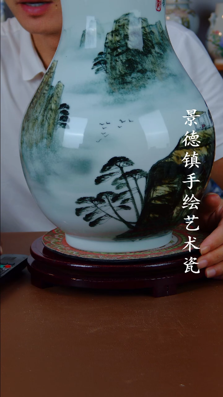 现代景德镇手工手绘陶瓷摆件17