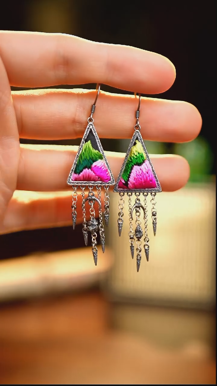 刺绣私人定制苗族手工Q526