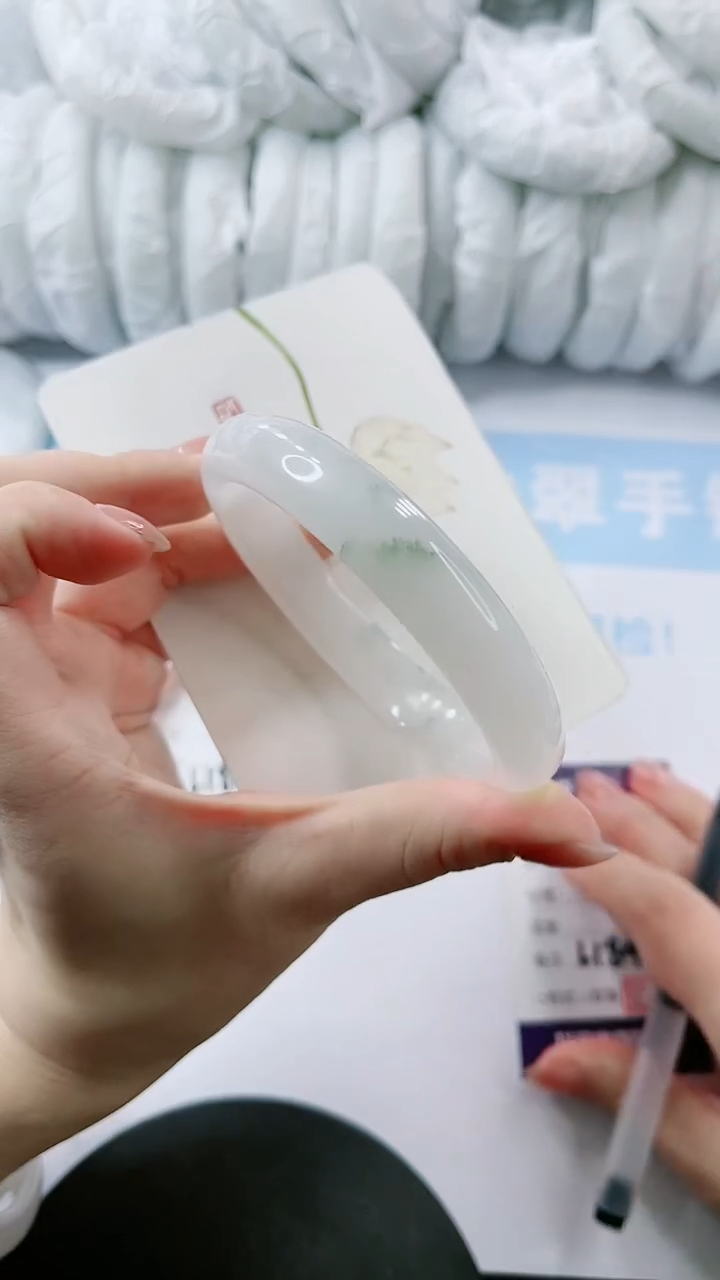 【闪购商品】石英质玉手镯未镶嵌多样性发货L189-63