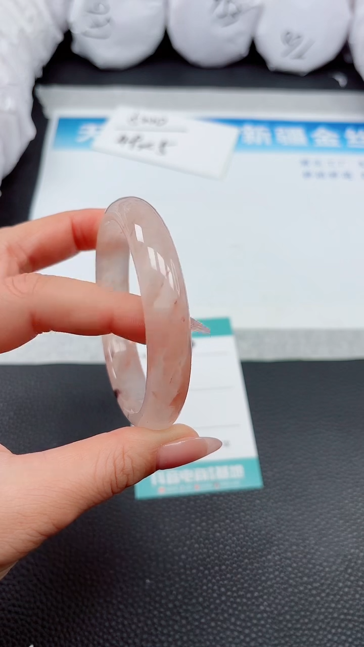 【闪购商品】石英质玉手镯未镶嵌A103