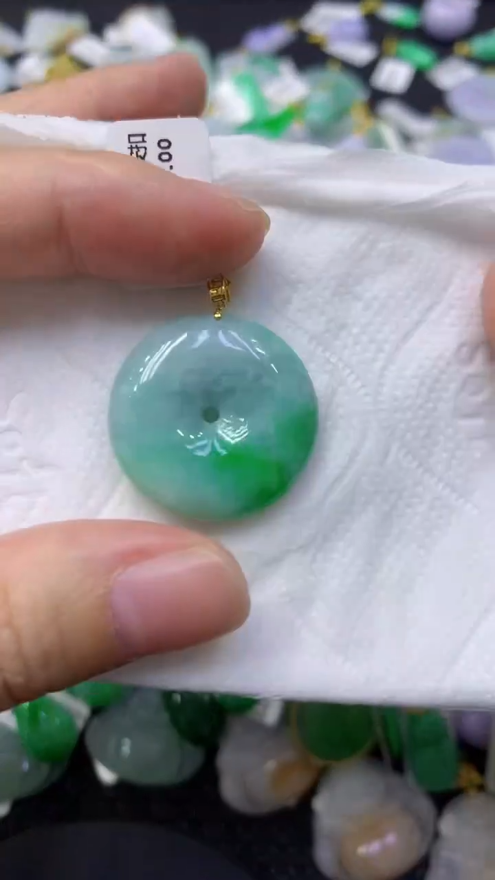 颈饰18K金镶嵌翡翠天然缅甸翡翠A货