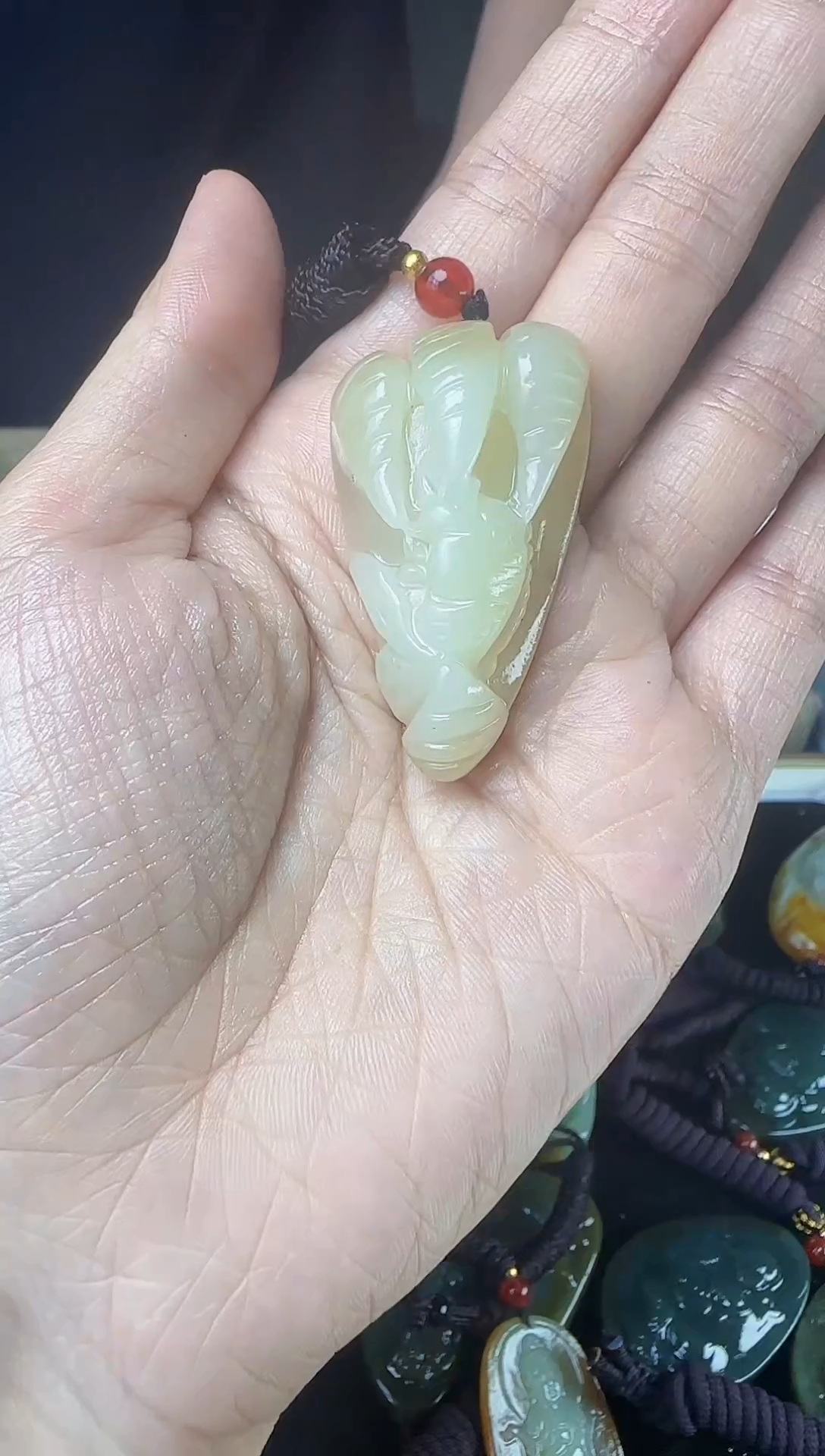 和田玉未镶嵌颈饰1