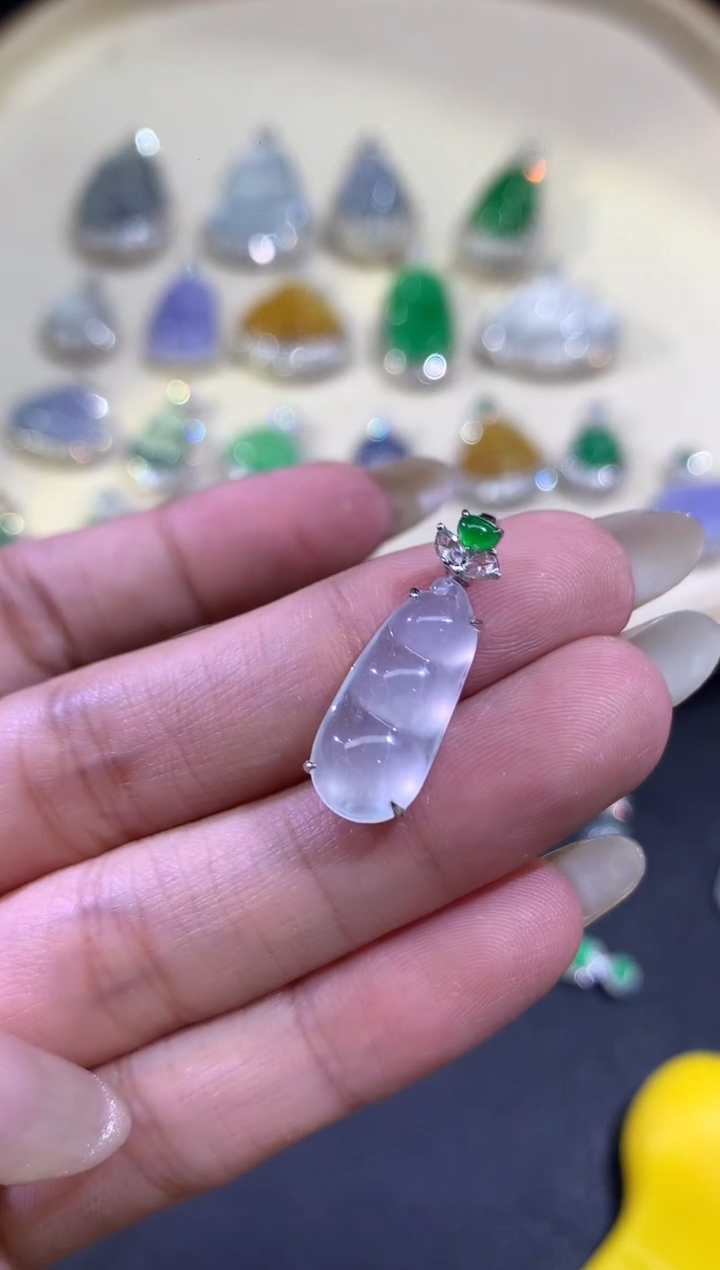 吊坠(不含链)18K金镶嵌翡翠A663|2980