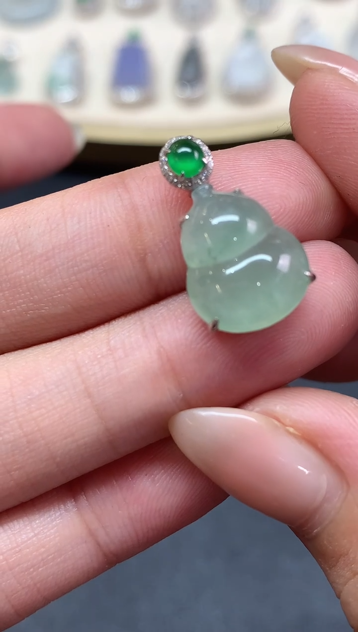 翡翠18K金镶嵌吊坠(不含链)A101|2800