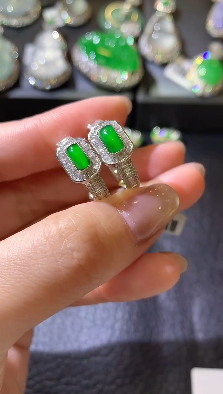 【闪购商品】翡翠戒指18K金镶嵌D56多样性发货一件