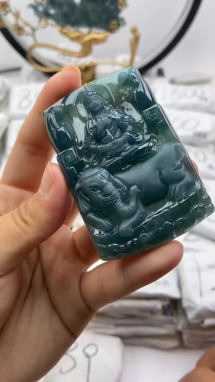 和田玉未镶嵌颈饰普贤